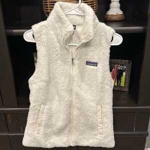 Cream fluffy Patagonia vest